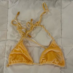 VELVET YELLOW TRIANGL BIKINI TOP (ADJUSTABLE STRAPS)